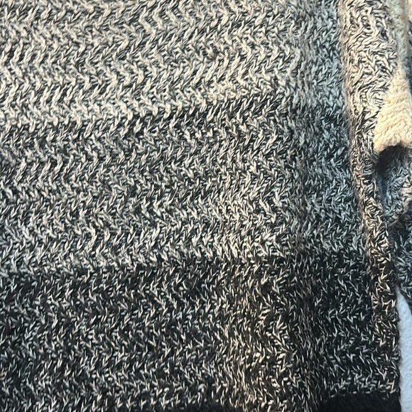 Double Zero Multi color sweater size small - Picture 3 of 5